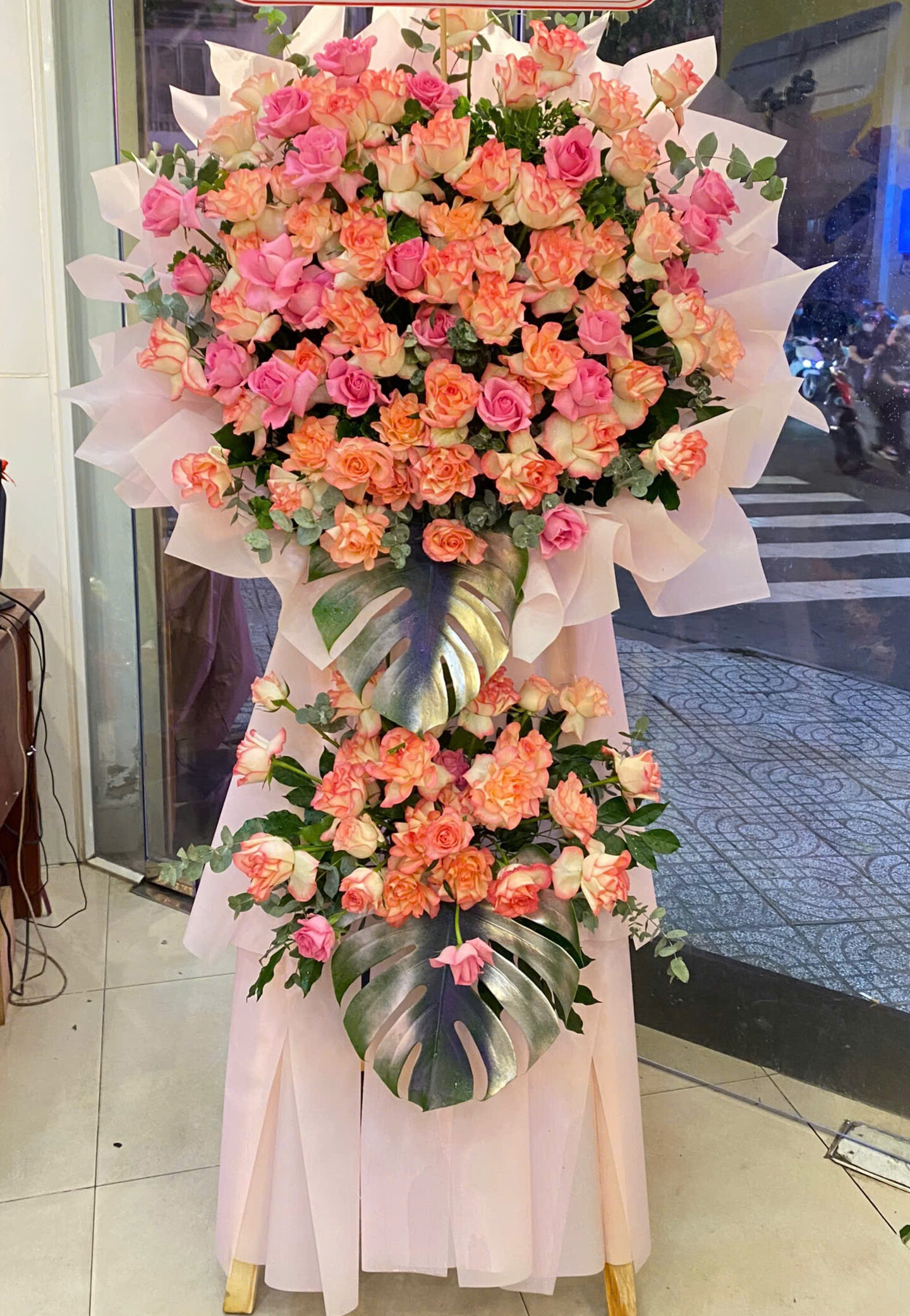 Kệ Hoa Khai Trương 2 Tầng Đường Phan Văn Trị Gò Vấp