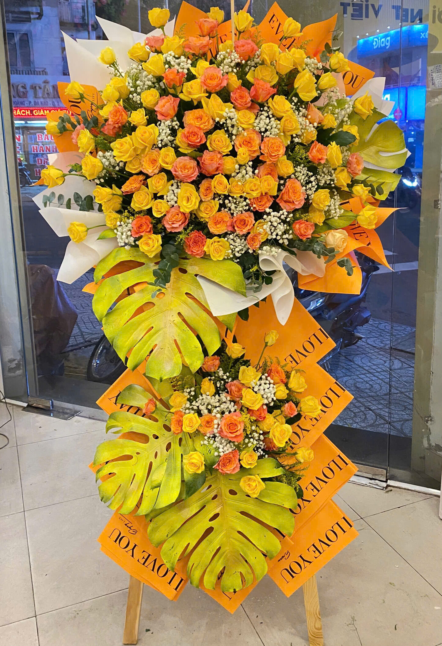 Kệ Hoa Khai Trương 2 Tầng Đường Dương Quảng Hàm Gò Vấp