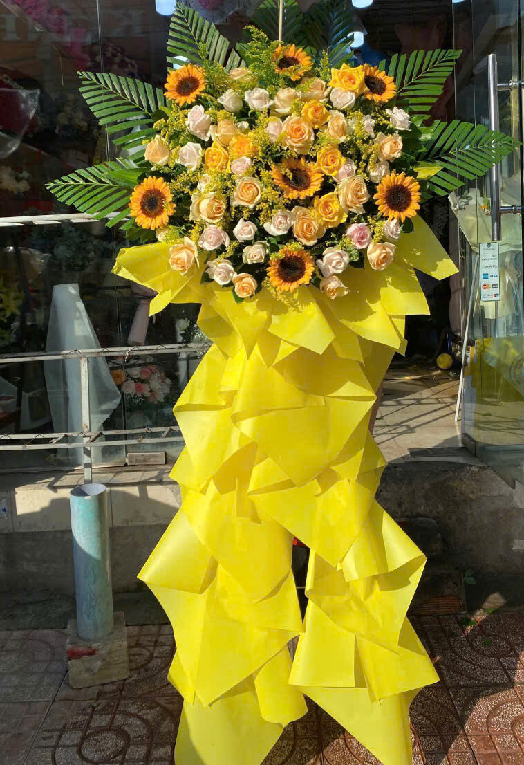 Kệ Hoa Khai Trương 1 Tầng Tân Bình – Freeship