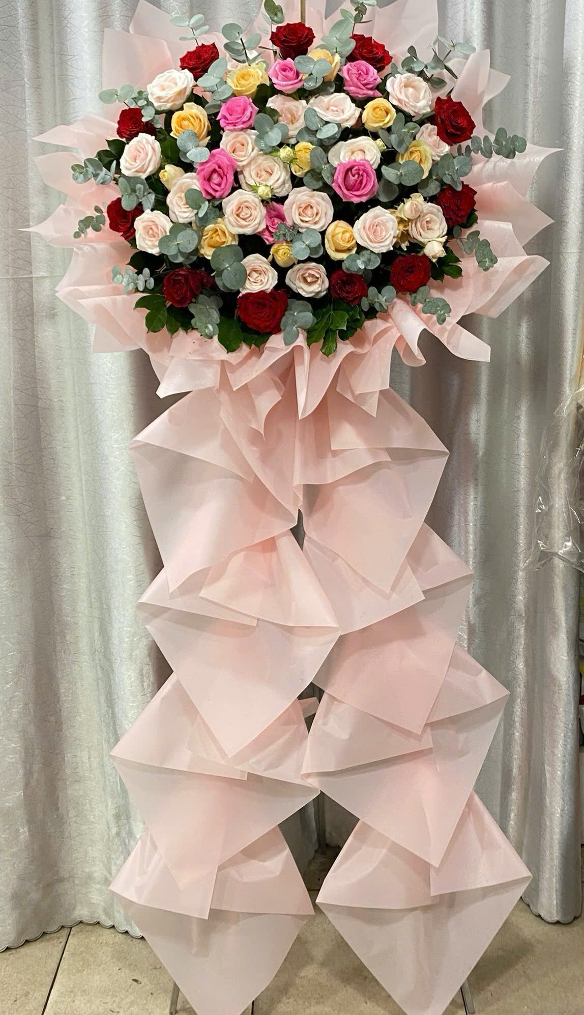 Kệ Hoa Khai Trương 1 Tầng Đường Trần Huy Liệu Phú Nhuận